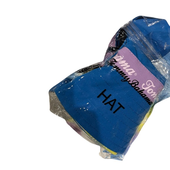 NWT Kids Girls Swimsuit Set Shorts Bucket Hat Long Sleeve Tommy Bahama Rainbow - Picture 3 of 4